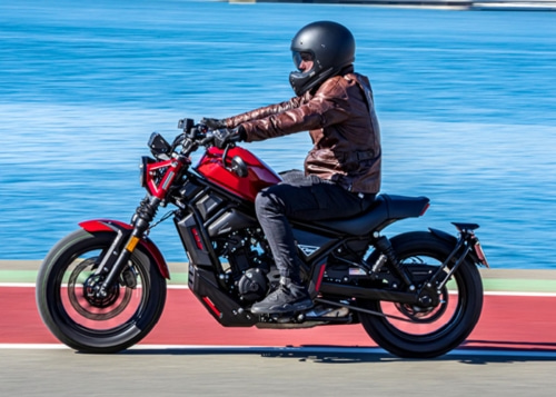 Wynajem Motocykli Customowych Na Majorce Najlepsze Recenzje ZONTES CUSTOM 125Cc